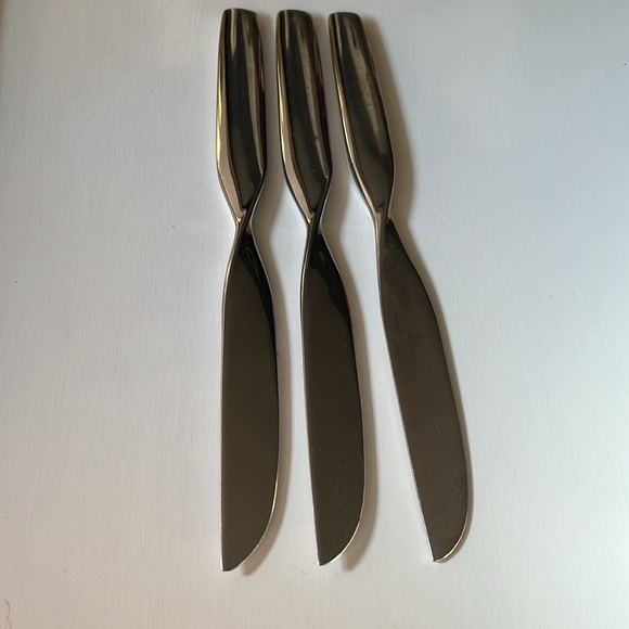 Sasaki Ward Bennett Omni
Stainless Flatware Modernist Set Of Three Knives - Picture 2 of 8